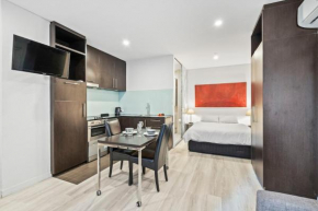 812 Studio Apartment Melbourne CBD Collins ST OAKS